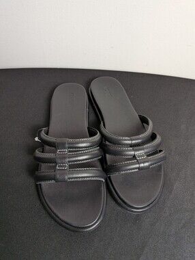 OluKai Sandals Tiare black leather slide Puffy Strap Sz 11